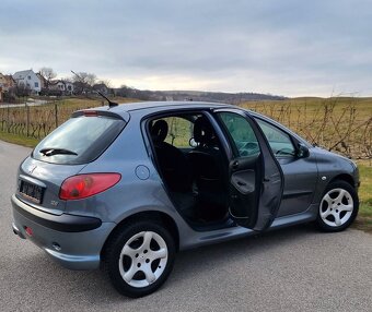 Peugeot 206 1.4 55KW/75PS R.V.01/2006 - 12