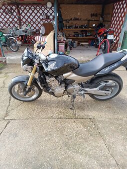 Honda Hornet 600 - 12