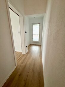 Na predaj 4 izbový penthouse v SOHO - 12