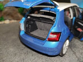 prodám nový model 1:18 škoda fabia 3 - 12