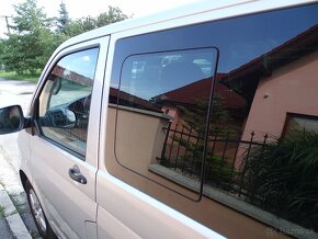 VW T5 Multivan 2.0tdi-103 kw - 12