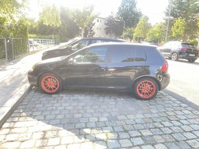 Volskwagen Golf 5 2.0TDI - 12