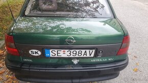 Opel Astra 1.4i 16v   kupovane nove na SK - 12