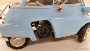 1:18 BMW ISETTA - 12