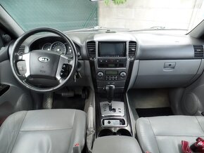 KIA SORENTO 2,5CRDi 125kW 4x4 AT5 138186km EX - 12