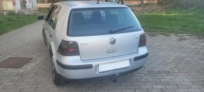 Golf 4 - 12