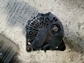 Alternator peugeot 1.4 HDI - 2.0 HDI / 2.0 DCI renault - 12