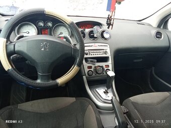 Peugeot 308 1.6HDI - 12