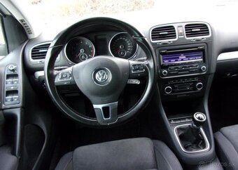 Volkswagen Golf 1.4TSi 90kW HIGHLINE PĚKNÝ VŮZ benzín - 12