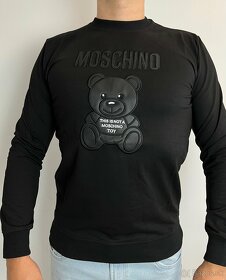 Moschino mikina 11 - 12