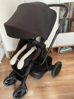 Easywalker Harvey 3 black - 12