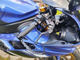 Yamaha Yzf R1 RN19 - 12