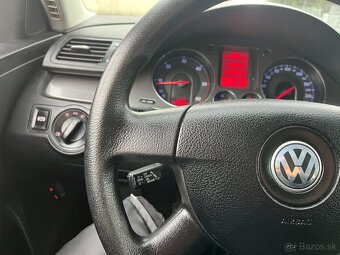 VW Passat 1,9TDi BlueMotion - 12