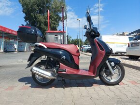 Skúter Honda PS 125i - 12