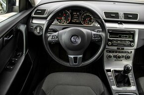 Volkswagen Passat Variant 2.0 TDI BMT Comfortline Business - 12