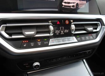 BMW Rad 3 Touring xDrive automat,F1,panorama,alcantara,kamer - 12