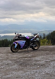 Yamaha R1 2011 - 12