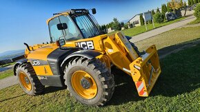 JCB 531-70 ( TELESKOPICKY Nakladač) - 12