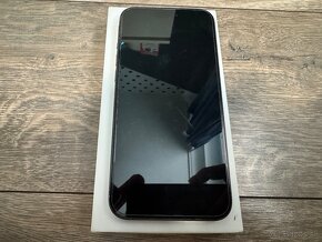 Apple iPhone 15 Pro Max 256Gb Black Titanium - TOP cena - 12