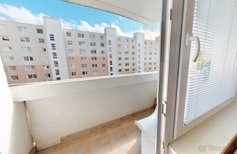 Priestranný zariadený 3 izbový byt s lodžiou 80 m2 ZÁPAD - 12