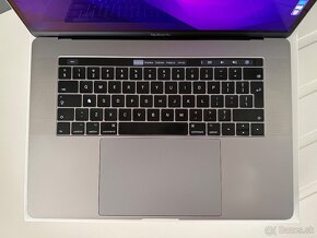 MacBook Pro 15” i7 2,7GHz/,RAM16GB/512GB/Retina,Touch Bar - 12