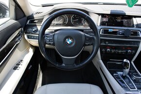 BMW Rad 7 740i - 12