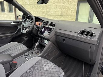 VW Tiguan R-Line 2.0TDi 147kw 4x4 Facelift - Odpočet DPH - - 12