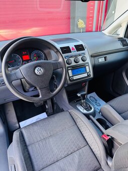 Volkswagen Touran DSG 2.0tdi 103kw - 12