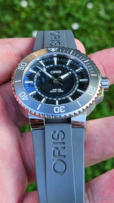 ORIS Aquis Date "Source Of Life" Limited Edition - 12