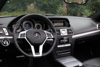 Mercedes Benz E220CDI CABRIO - 12