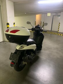 Piaggio Beverly 300 - 12