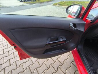 OPEL CORSA 1.MAJITEL 1.2/63KW r.v.2013 - 12