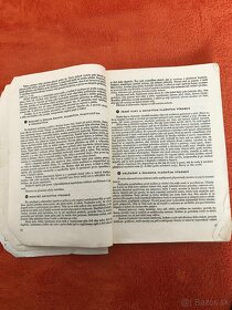 Staršie knihy o vyšívaní, háčkovaní, pletení/štrikovaní č. 4 - 12