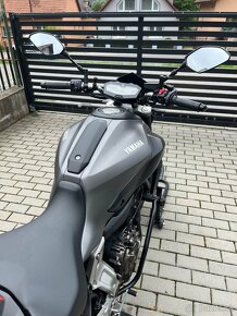 Yamaha mt07 2016 - 12