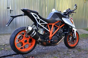 KTM 1290 SUPER DUKE R - 12