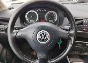 Volkswagen Bora 1,6 i tažné PRVNÍ MAJITEL benzín manuál - 12