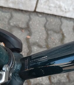 Kvalitny fitnes bajk SPECIALIZED, L, 28" - 12