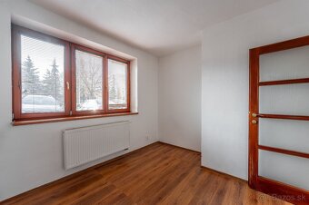 4 izbový byt s balkónom a garážou, Košice - Adlerova - 12