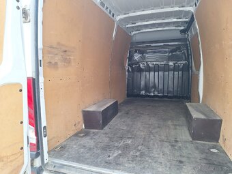 IVECO DAILY DIESEL 2,3 ROK 2015 - 12