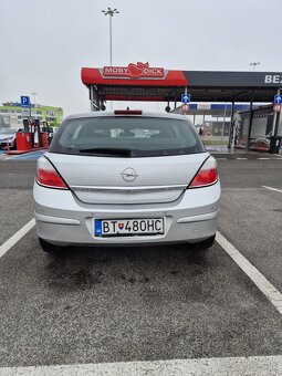 Opel astra h - 12