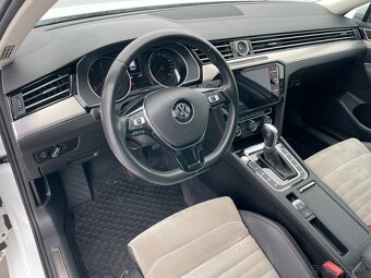 Volkswagen Passat B8 Com. 2.0TDi DSG R-Line ČR - 12