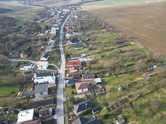 Na predaj starší rod.dom s rozsiahlym pozemkom, Olšovany - 12