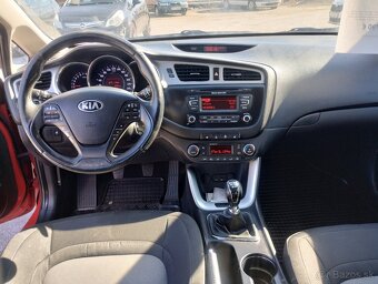 Kia Cee´d 1.6 GDi Gold - 12