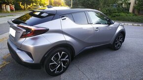 Toyota C-HR 1.8Hybrid 73kw,11/2017 E-CVT - 12