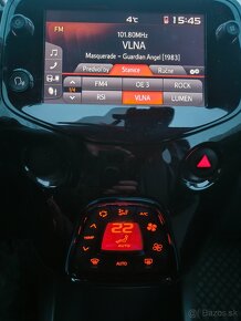 Toyota AYGO, benzín, automatická prevodovka, len 45976 km - 12