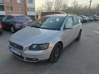 Volvo V50 2.0 100kw M6 - Možné splátky - 12