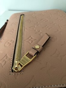 Louis Vuitton Metis - 12