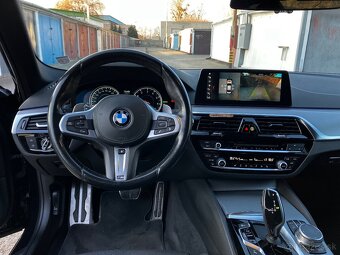 BMW 540i - 12