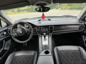 Porsche Panamera E-hybrid 4x4 - 12