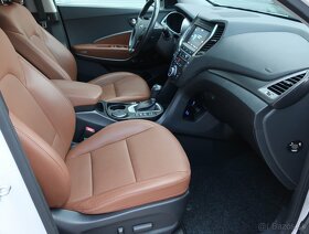 Hyundai SantaFe 2016 2,2CRDI Premium AUTOMAT 4x4, max.výbava - 12